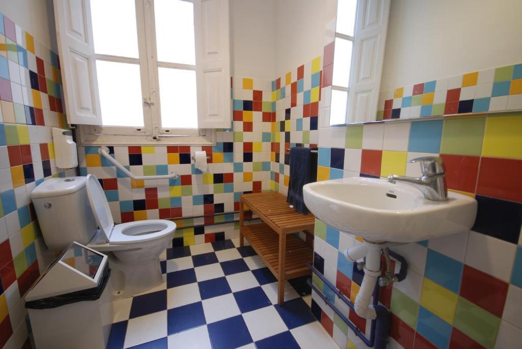 Red Nest Hostel Valencia Eksteriør bilde