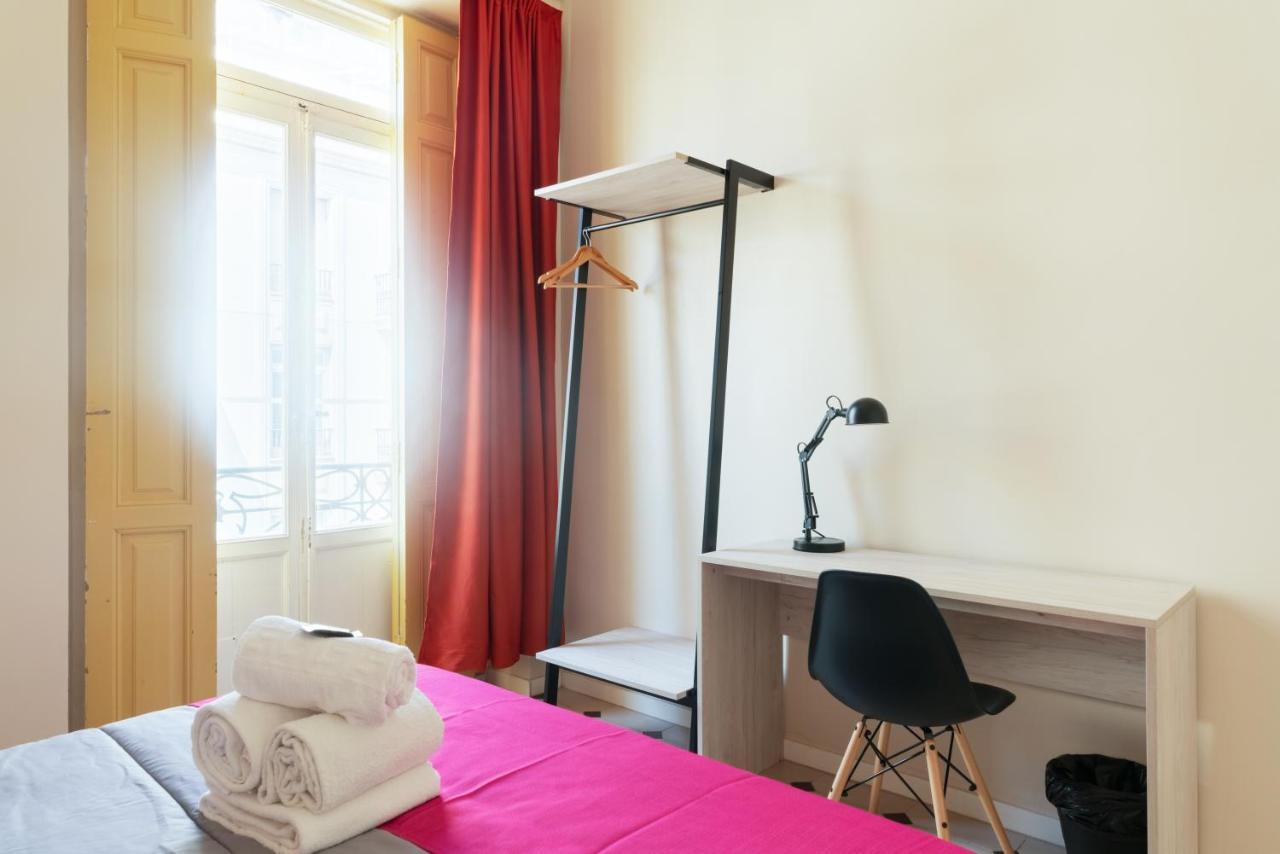 Red Nest Hostel Valencia Eksteriør bilde