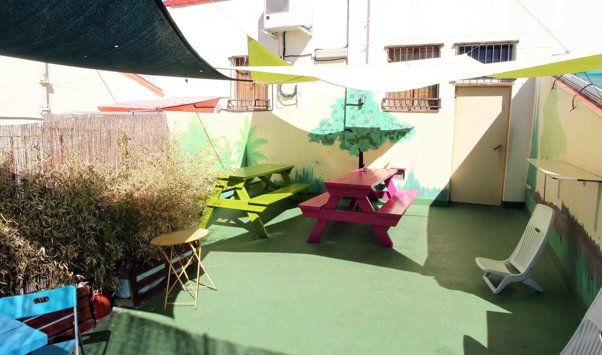 Red Nest Hostel Valencia Eksteriør bilde