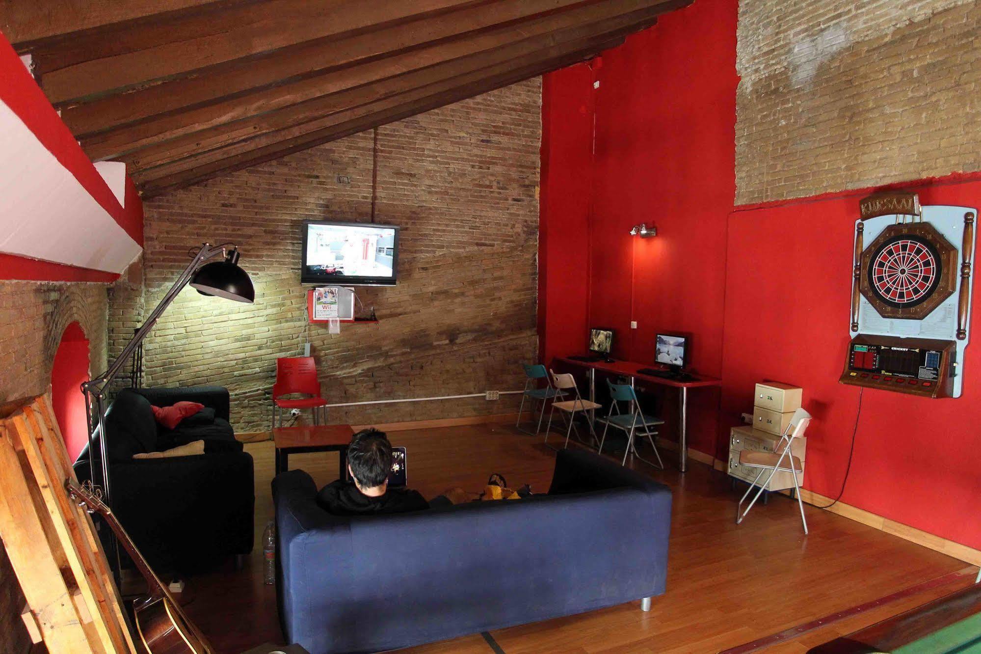 Red Nest Hostel Valencia Eksteriør bilde